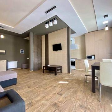 Двокімнатна студія в центрі міста! Новобудова!