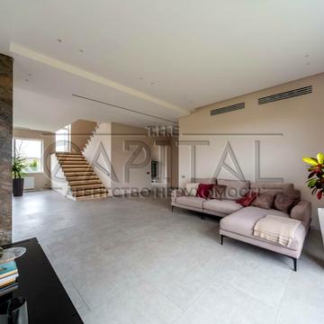 Берлінська, 23