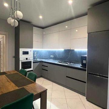 Продаж 2к квартири на вул. Центральна 2А