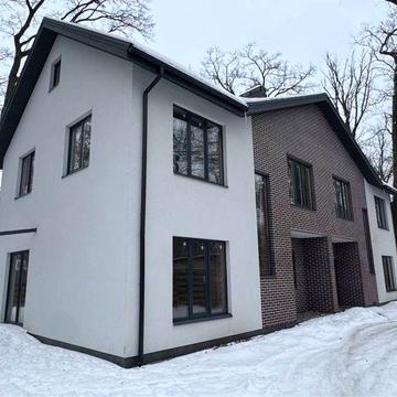 Дуплекс у 15 хв від Києва піша доступність до інфраструктури