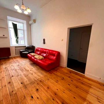 2-кімнатна квартира, вул. Володимирська, 18/2. Софіївська площа