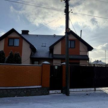Продам новий будинок в Полтаві з ремонтом та всім необхідним