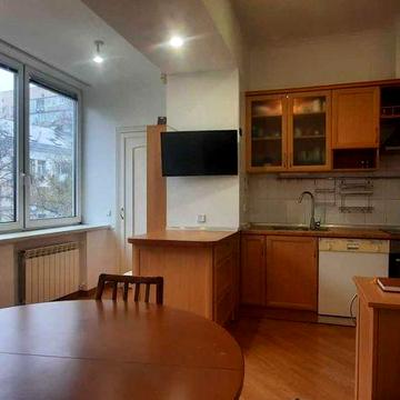 Оренда 2х кімнатної квартири в самому центрі Києва вул Івана Мазепи 14