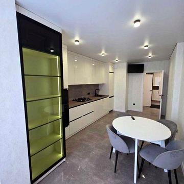 Оренда 2 кімнатної квартири вул Мікльоша