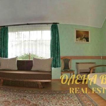 Оренда затишної садиби в Яремче з видом на річку Прут