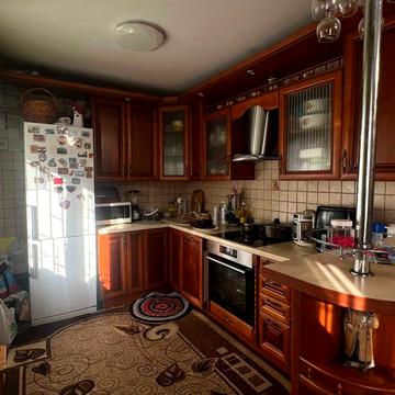 3-кімнатна квартира 78 м² біля метро Вирлиця, паркомісце, закрита тери