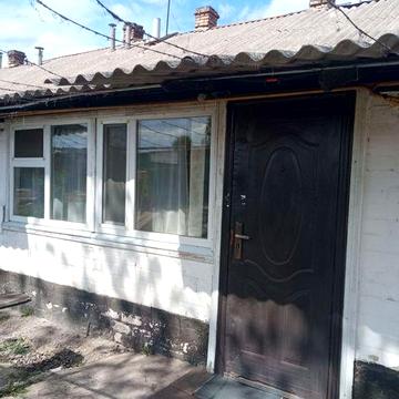 Здам  житло в смт Юрївка