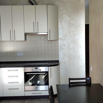 Деміївська вул., 14