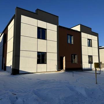 Продам котедж з міськими комунікаціями та газом в р-н Ювілейного