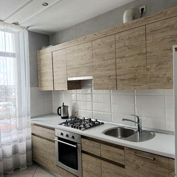 Оренда 3-квартири по вул. Південний Бульвар