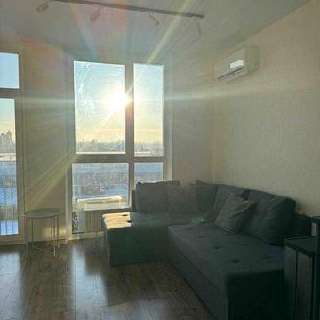 Смарт-квартира 28 м² з новим ремонтом і панорамними вікнами. м.Теремки