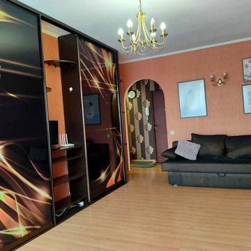 1К Академіка Шалімова вул. (Героїв Севастополя), 33