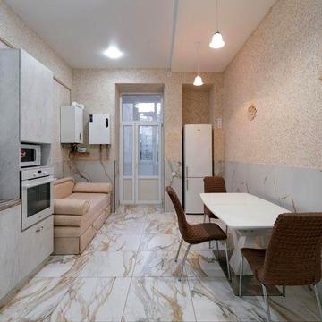 Власник, здам велику 2 х кімнатну квартиру  по вул Котляревського 9