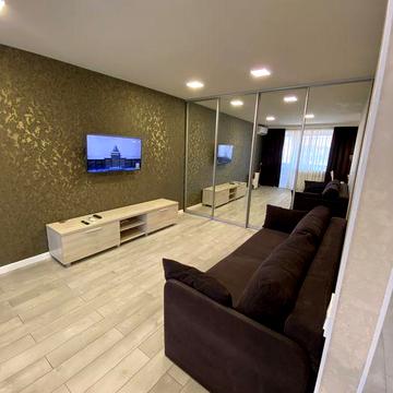 Сдам однокомнатную квартиру в центре Днепра (свет не отключают).