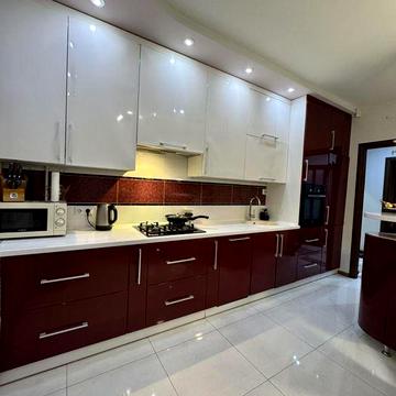 Продаж 2 кімн квартири з ремонтом по вул.Пасічна