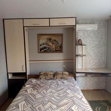 Продам 2-к квартиру в центрі р-н Цирку