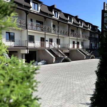 Захисників України вул. (Льотчиків-Визволителів)