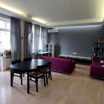 Володимирська вул., 71