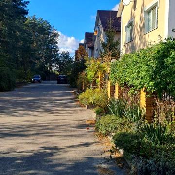 Соснова вул., 9