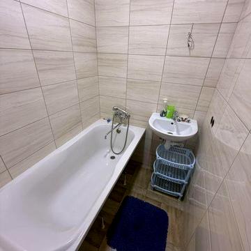 Здається 2 кім Чорновола 94(підселення )3200гр