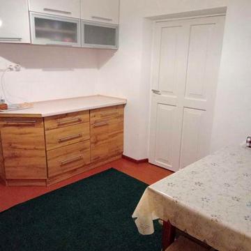 Оренда частини 2х кімн. будинку з власним двором  5хв. Від Глобала