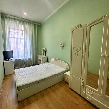 Театральний пров. (Чайковського), 17