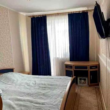 3 кімнатна квартира на Жадова!