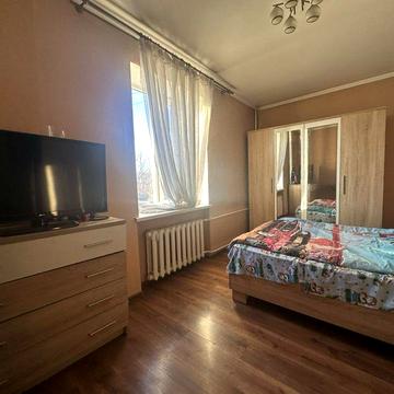 Трикімнатна сталінка. Пивзавод-Центр