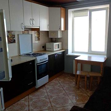 Оренда 1 кімнатної  квартири на Озерній.