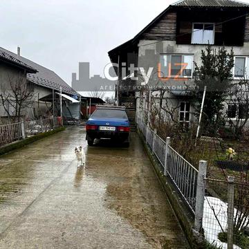 Продається просторий будинок біля Ужгорода
