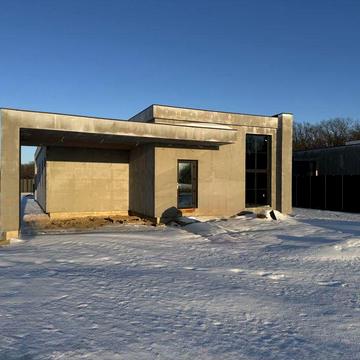 Продаж будинку з автонавісом, поряд з лісом- у Струмівці