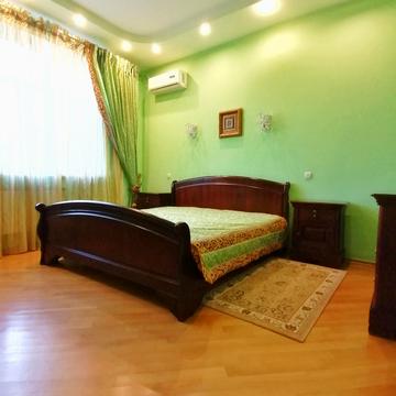 Антоновича вул. (Горького), 72