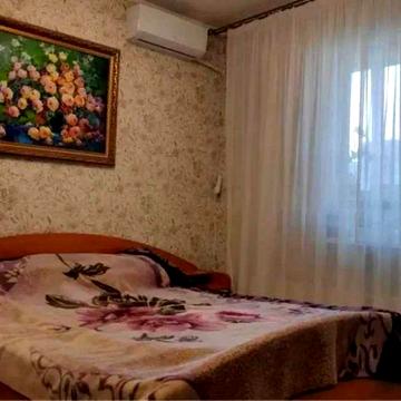 Здається простора 3-к квартира біля м.Теремки 15 хв пішки