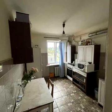 Квартира на 2 поверсі навпроти парку ім. Т.Г.Шевченка