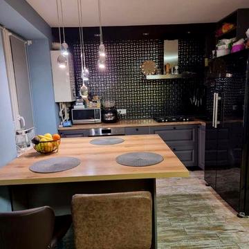 3к в центрі на набережній