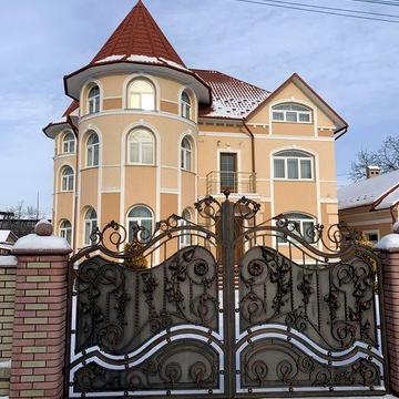 Будинок в буковинській Конча-Заспі