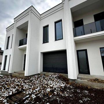 Продаж сучасного котеджу в місті | 140 м² |