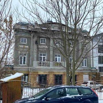 Продам багатоквартирний будинок в нагірній частині міста