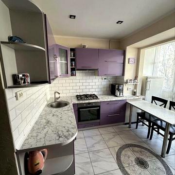 •Продаж 4-кімнатної чешки