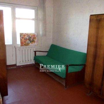 Продам простору, двосторонню квартиру на Семена Палія.