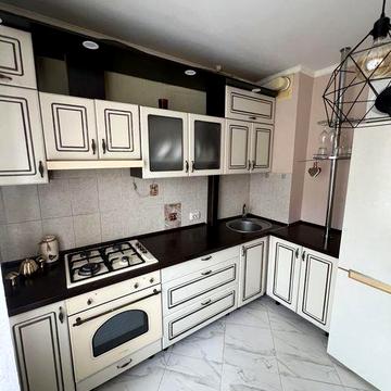 Сдам Просторную 1к  с газом  на Сахарова