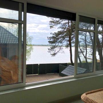 Продам будинок дачу базу відпочинку в с. Хрінники Приватизована зем д.