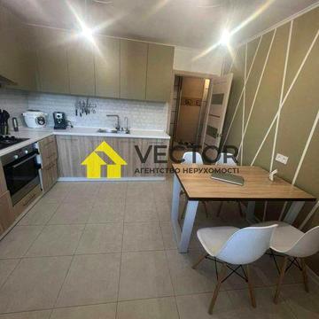 Центр міста! Квартира 48 кв.м. у цегляній новобудові 3/9