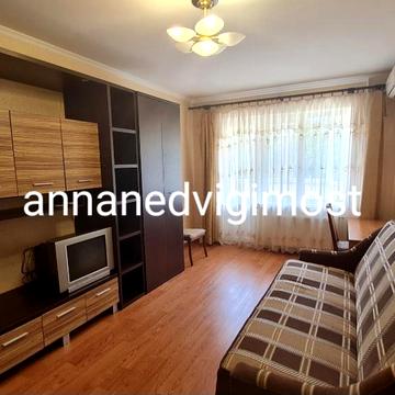 Князя Ярослава Мудрого просп., 1