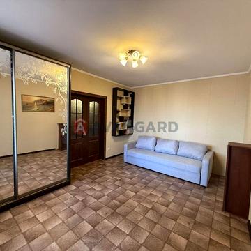 Продам 1 к квартиру возле Каравана левобережный 3