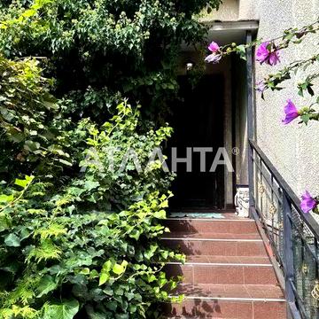 Атмосферный 2-х этажный дом с камином