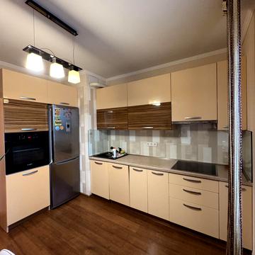 Олени Пчілки вул., 4