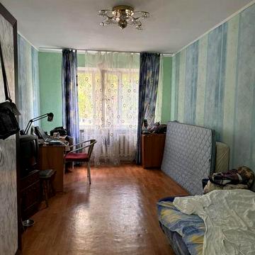 Продам 4-ком. квартиру на Королева (000-653)