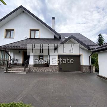 вул. Космонавтів