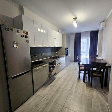 Оренда двокімнатної квартири, центр міста, паркінг,  БЕЗ ВІДКЛЮЧЕНЬ ЕЛ